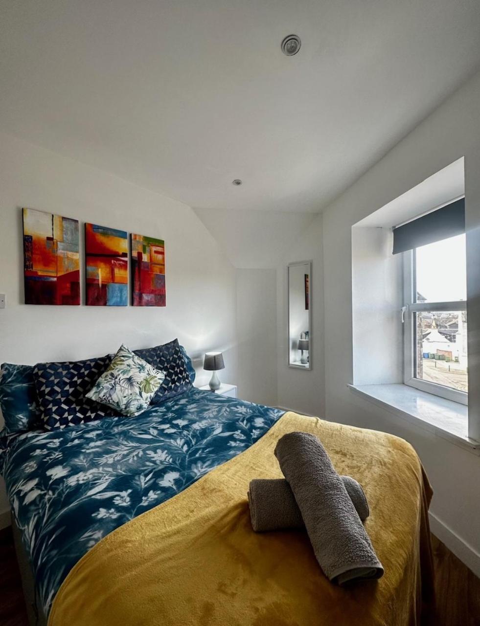 3-Bedroom Flat In The City Centre Next To The River Ness Inverness Exteriör bild