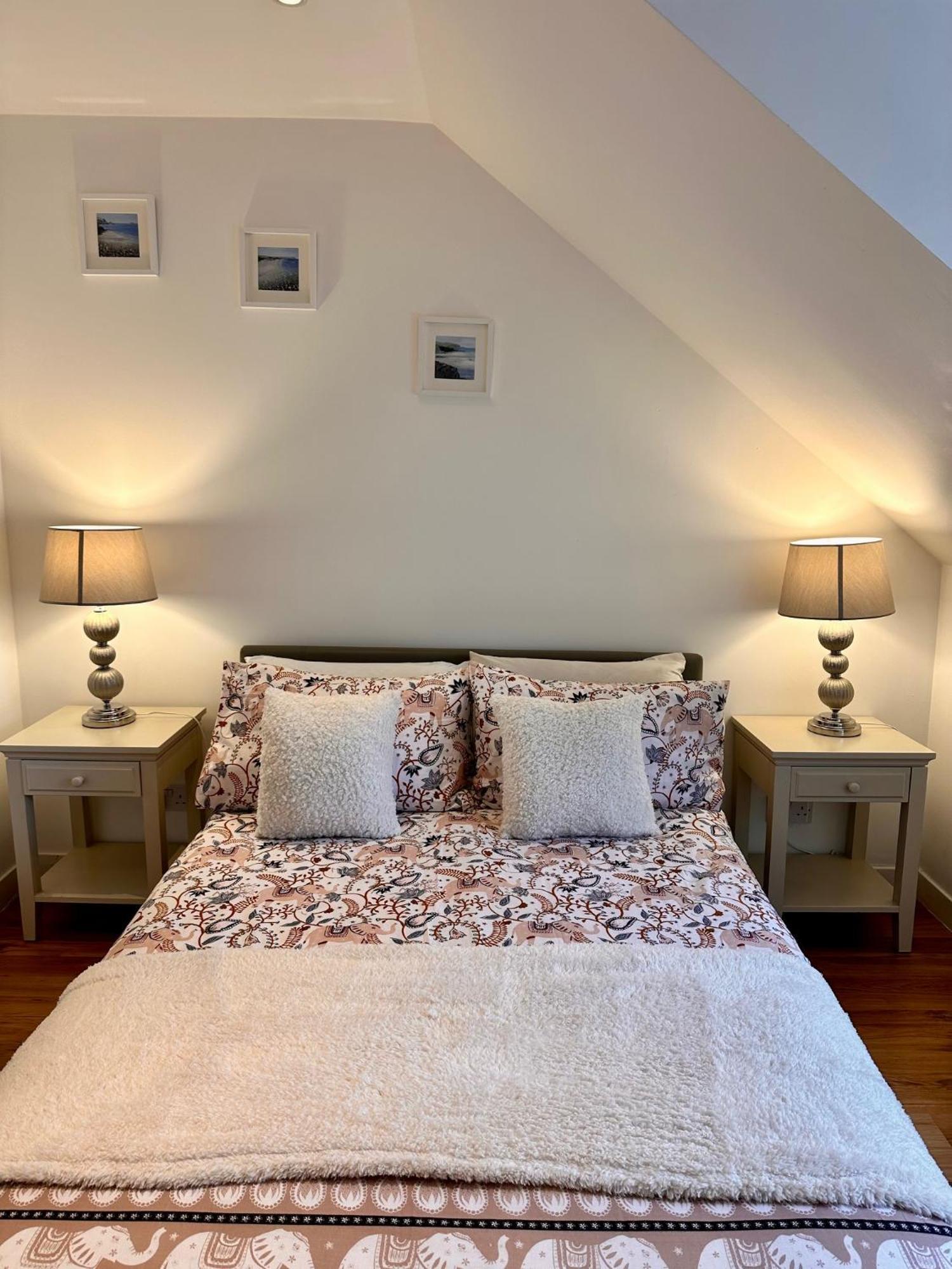 3-Bedroom Flat In The City Centre Next To The River Ness Inverness Exteriör bild